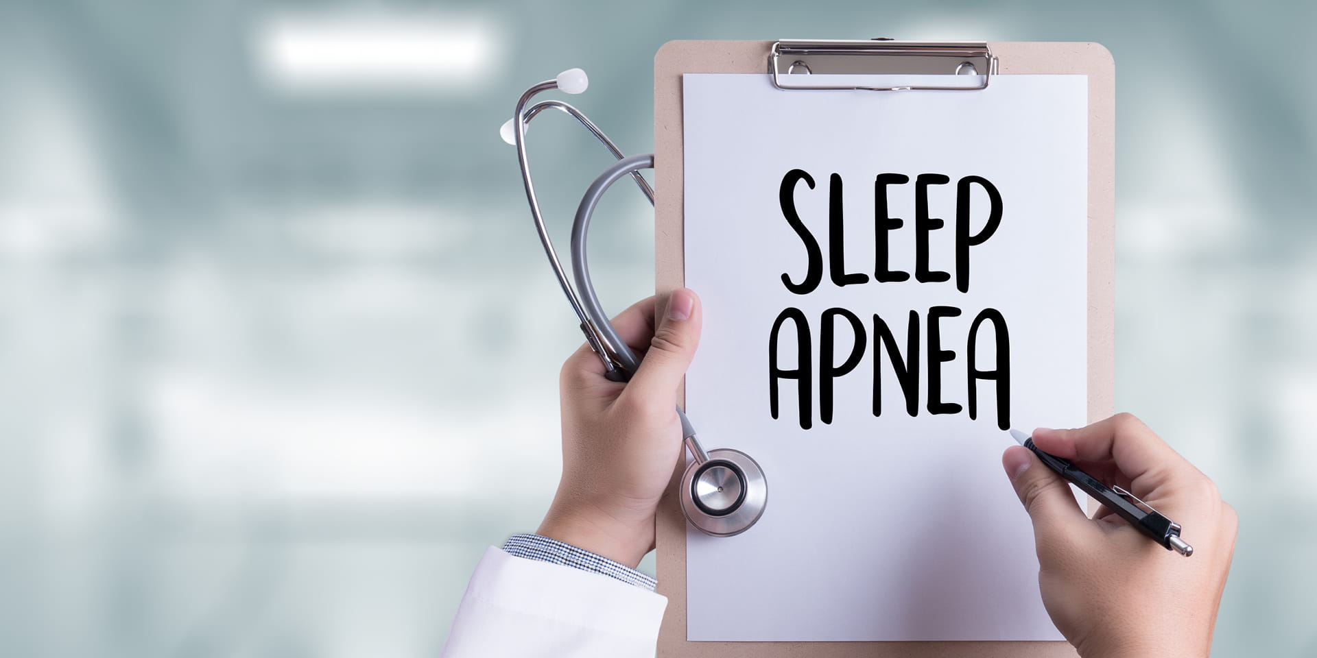 Sleep Apnea written on a clipboard