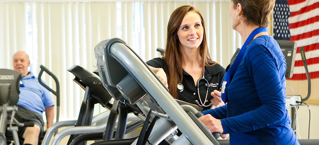 Heart Strong therapy with nurse and patient | Penn Medicine Doylestown Health